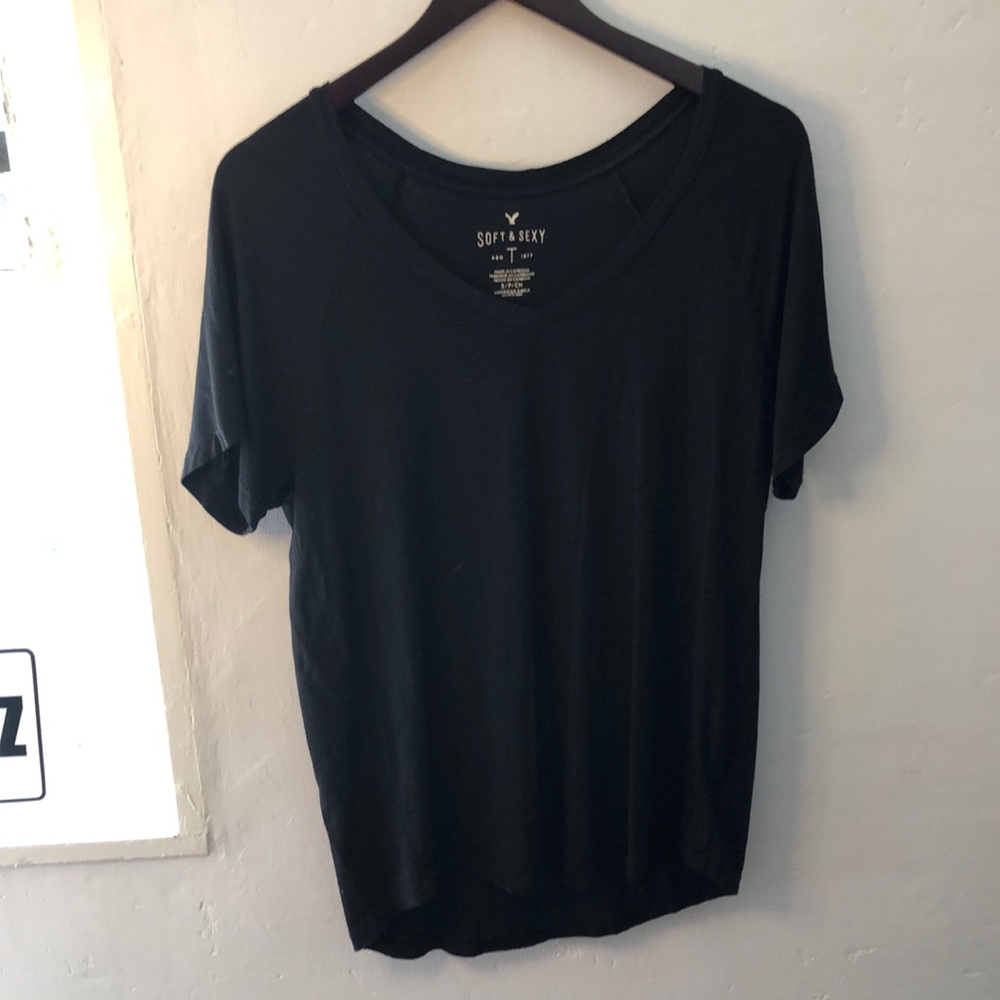 American Eagle Black T Shirt